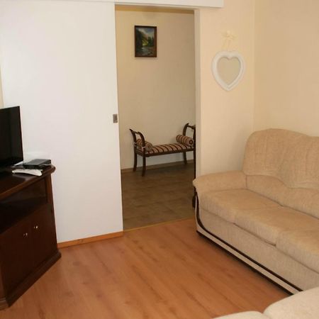 Apartment On Akademika Lazarenka 48A Λβιβ Εξωτερικό φωτογραφία