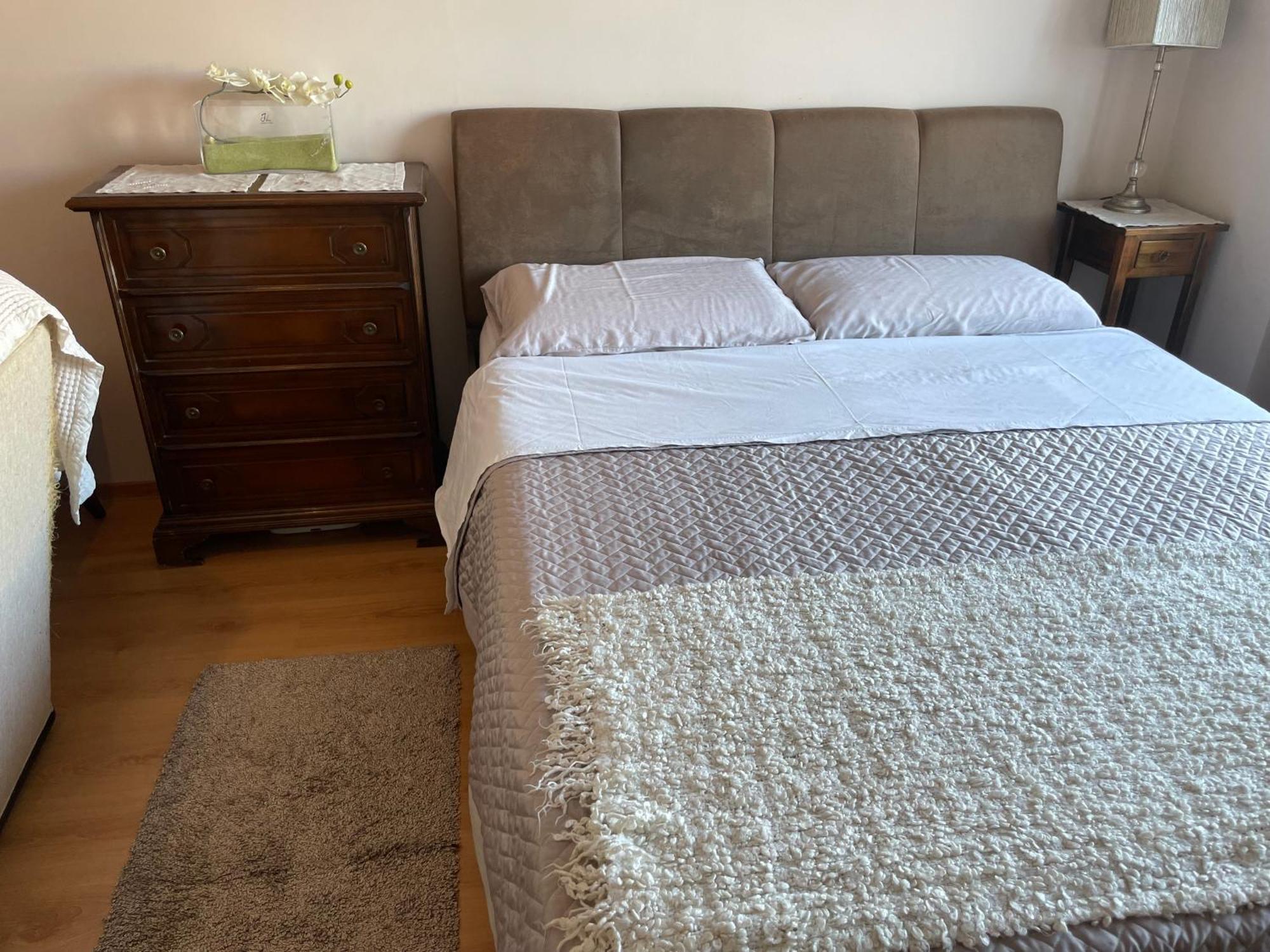 Apartment On Akademika Lazarenka 48A Λβιβ Εξωτερικό φωτογραφία